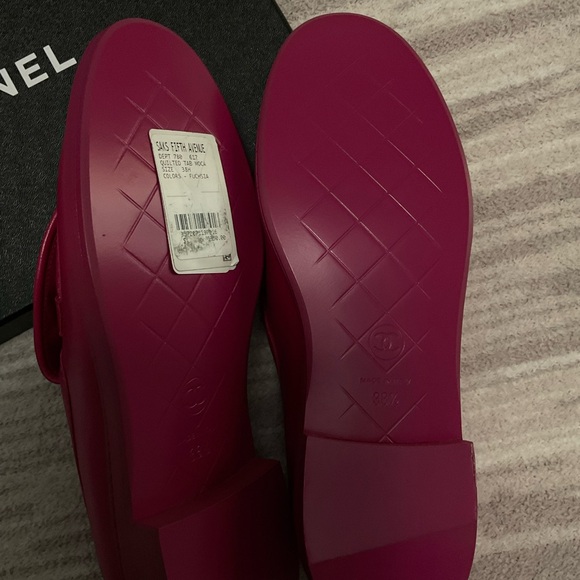 Chanel Lambskin Quilted CC Turnlock Loafers 39.5 Fuchsia - Picture 10 of 10